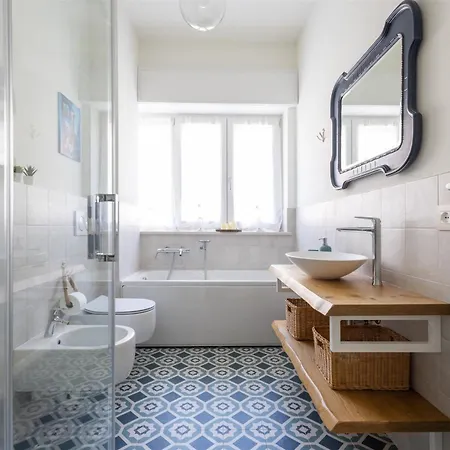 Iseolakerental - L'ora House Апартаменты Castro (Lombardy)