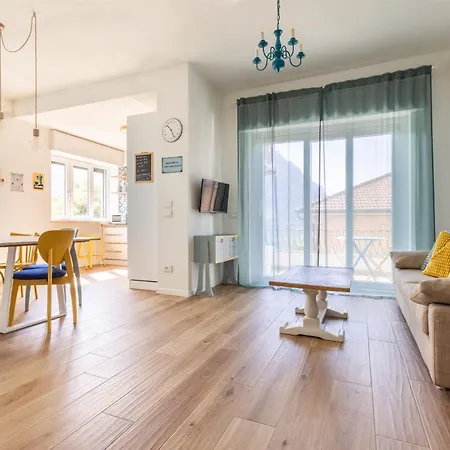 아파트 Iseolakerental - L'ora House *